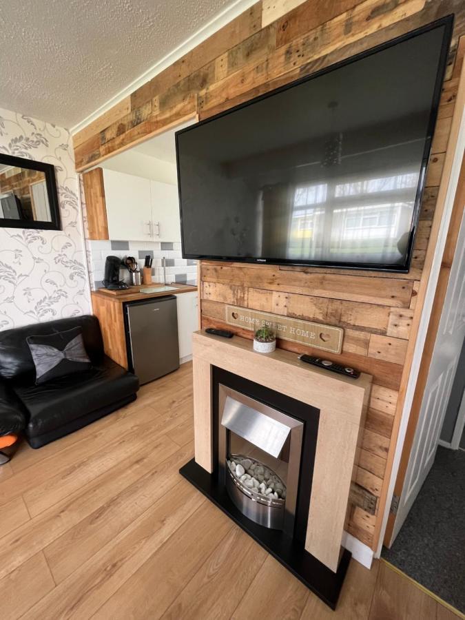Signature, Scratby - Two Bed Chalet, Sleeps 7, Free Wi-Fi, Bed Linen And Towels Included, Pets Welcome And Onsite Entertainment Available Exteriér fotografie
