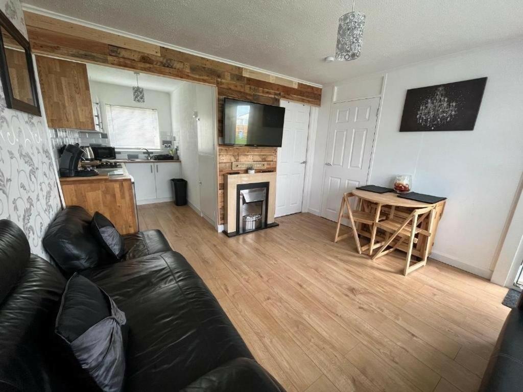 Signature, Scratby - Two Bed Chalet, Sleeps 7, Free Wi-Fi, Bed Linen And Towels Included, Pets Welcome And Onsite Entertainment Available Exteriér fotografie