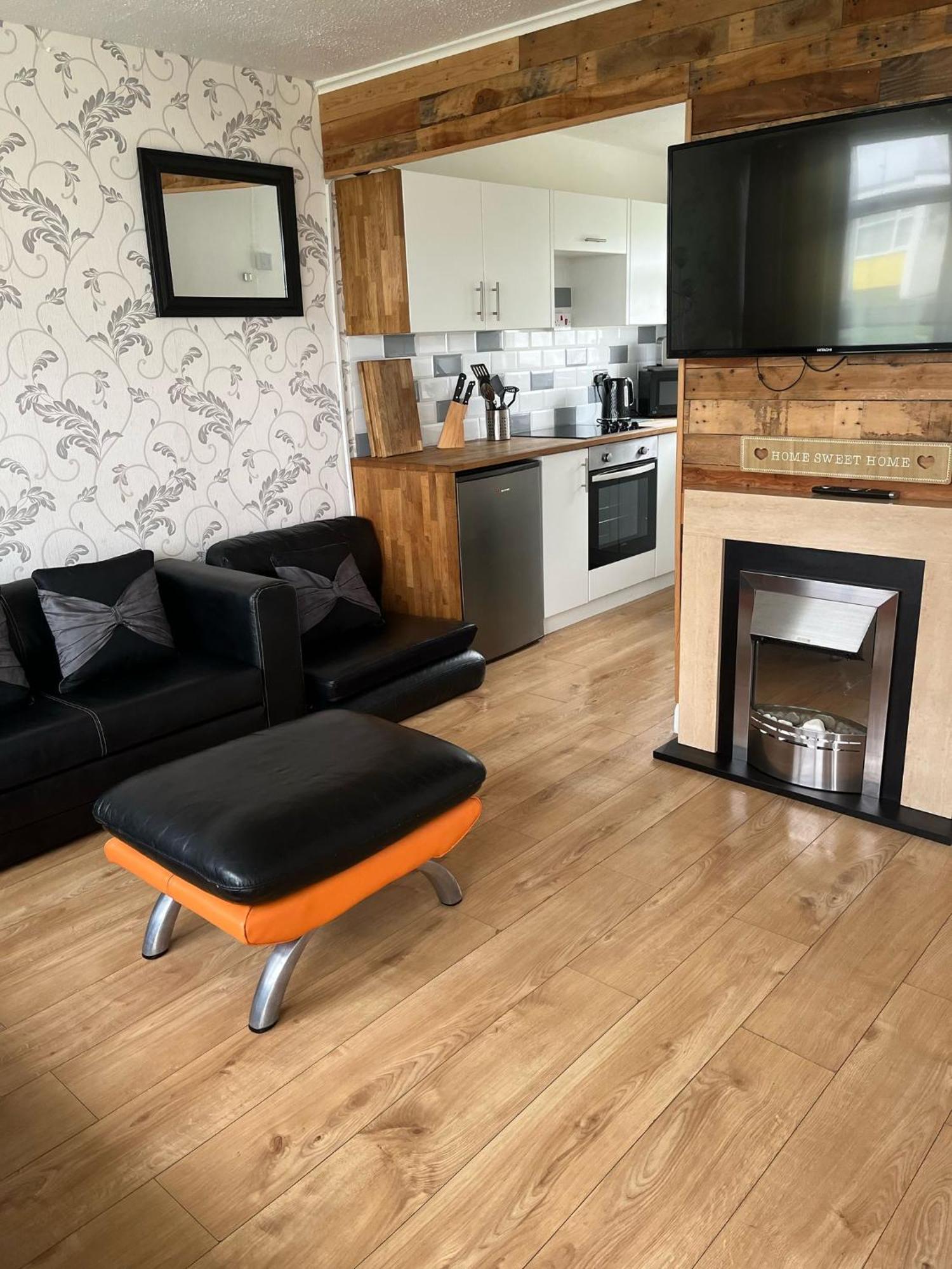 Signature, Scratby - Two Bed Chalet, Sleeps 7, Free Wi-Fi, Bed Linen And Towels Included, Pets Welcome And Onsite Entertainment Available Exteriér fotografie
